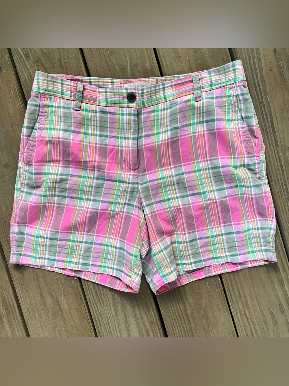 Talbots 12/14P Heritage Twill Perfect Shorts, Modern Madras plaid EUC. Golf